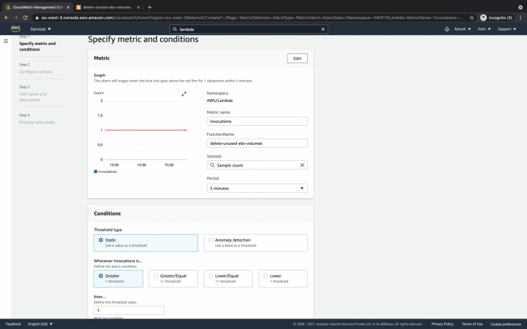 Especifica la métrica y las condiciones